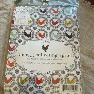 NWT  Half Body Egg Collecting Apron: Blue Chickens